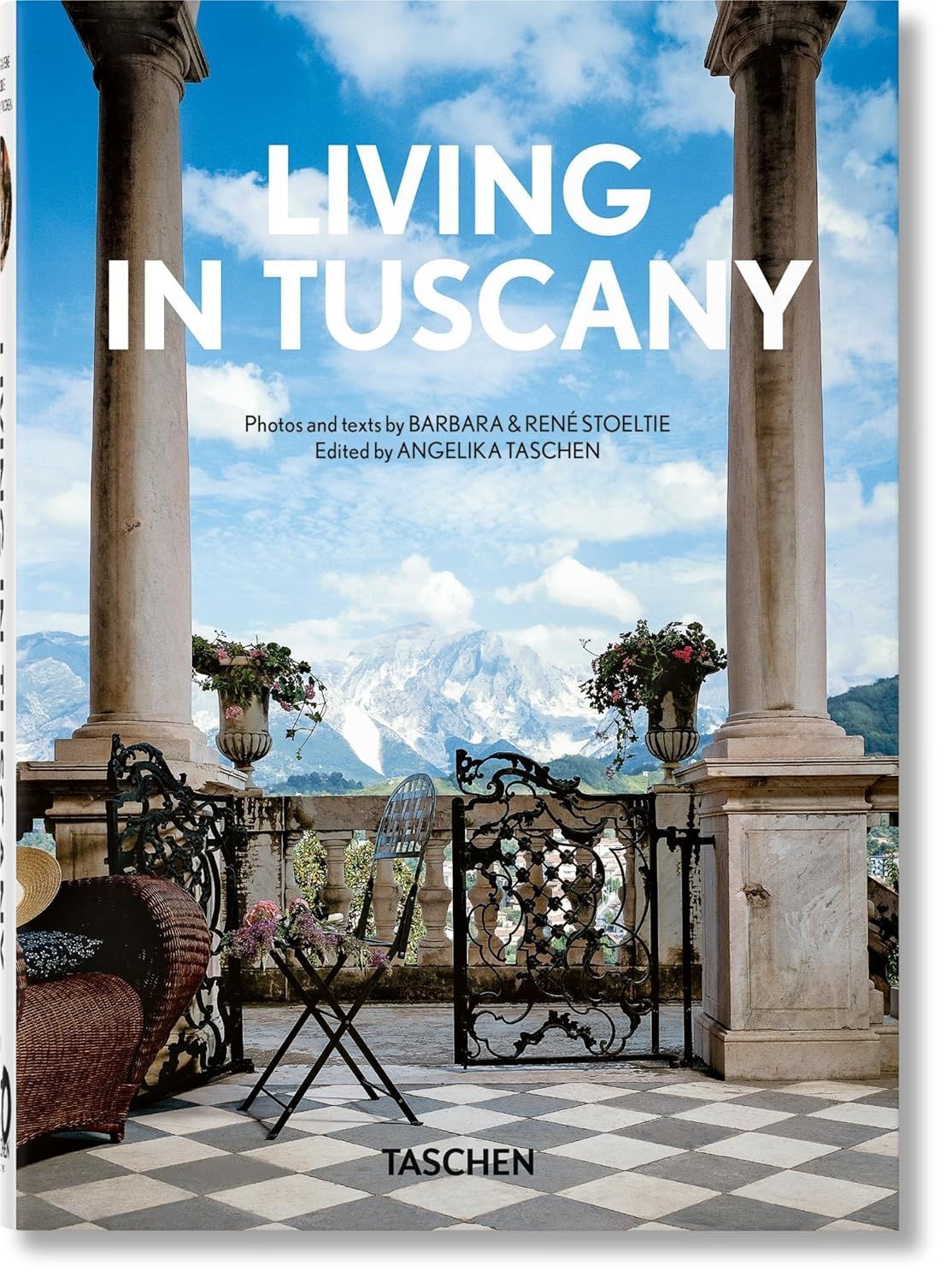 Обкладинка Living in Tuscany. Анжеліка Ташен; Barbara Stoeltie; Rene Stoeltie