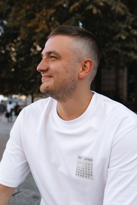 Футболка біла "Сенс в Україні" (M),