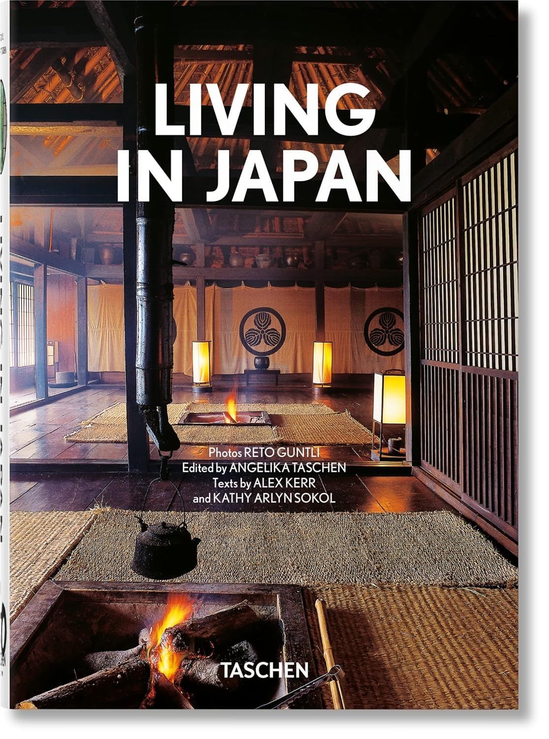 Обкладинка Living in Japan