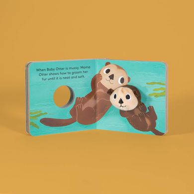 Baby Otter: Finger Puppet Book, Yu-Hsuan Huang